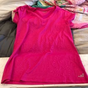 Short sleeved pink workout top